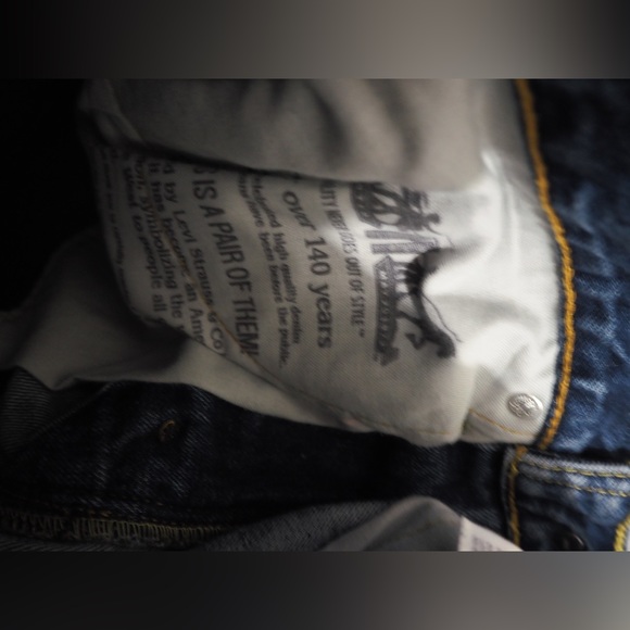 Levi’s  505 Regular Fit Jeans - 32x30 - Picture 6 of 6